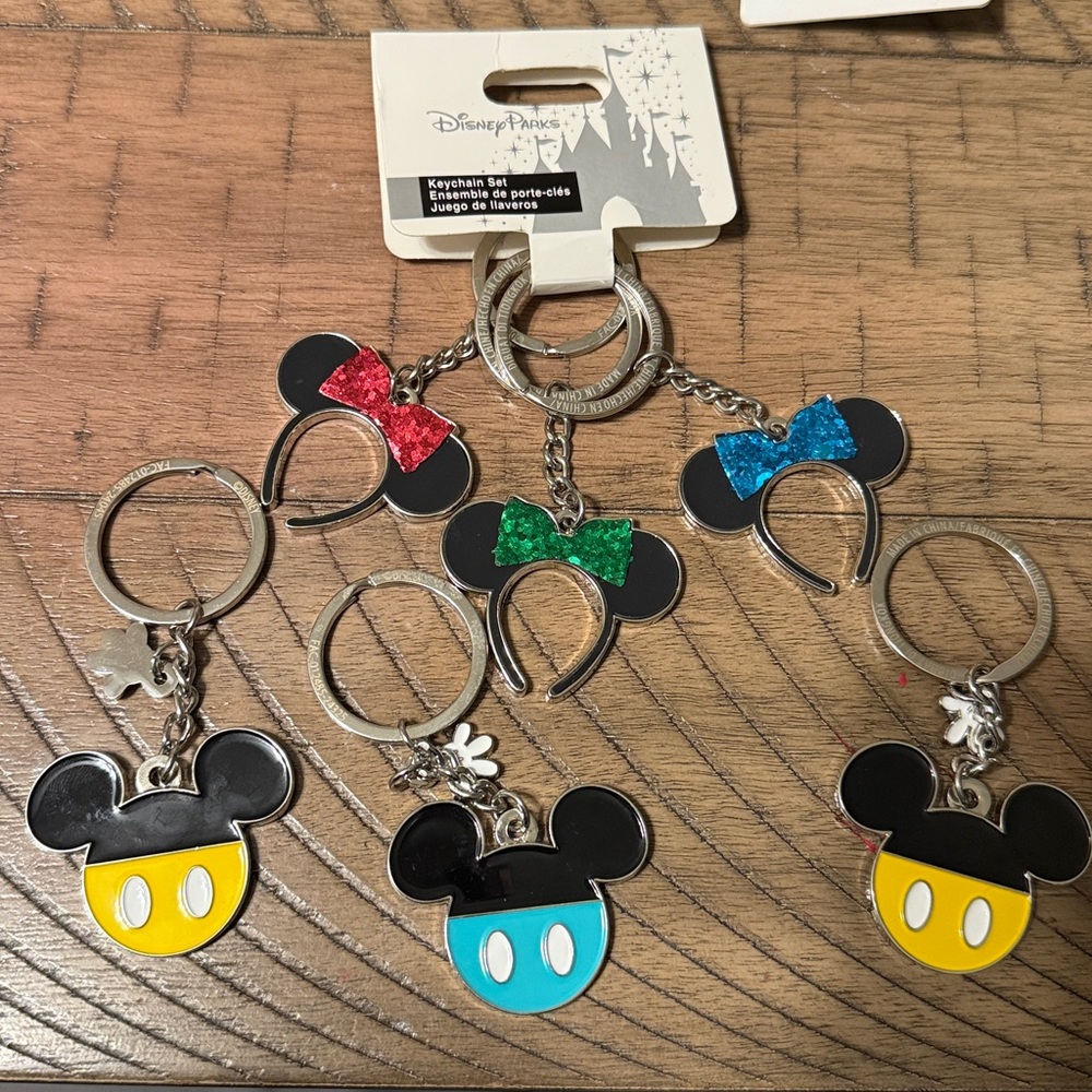 Disney Parks Mickey/minnie Mouse Keychain Set
